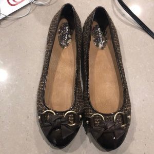 Size 9.5 brown sperry flats, never been worn